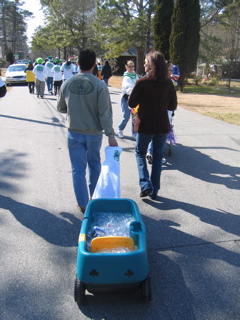 "Ice Wagon (with cup holder)"